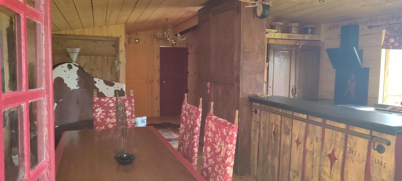 Domaine Le Lanis "Cabane De Pauline" 圣吉隆 外观 照片