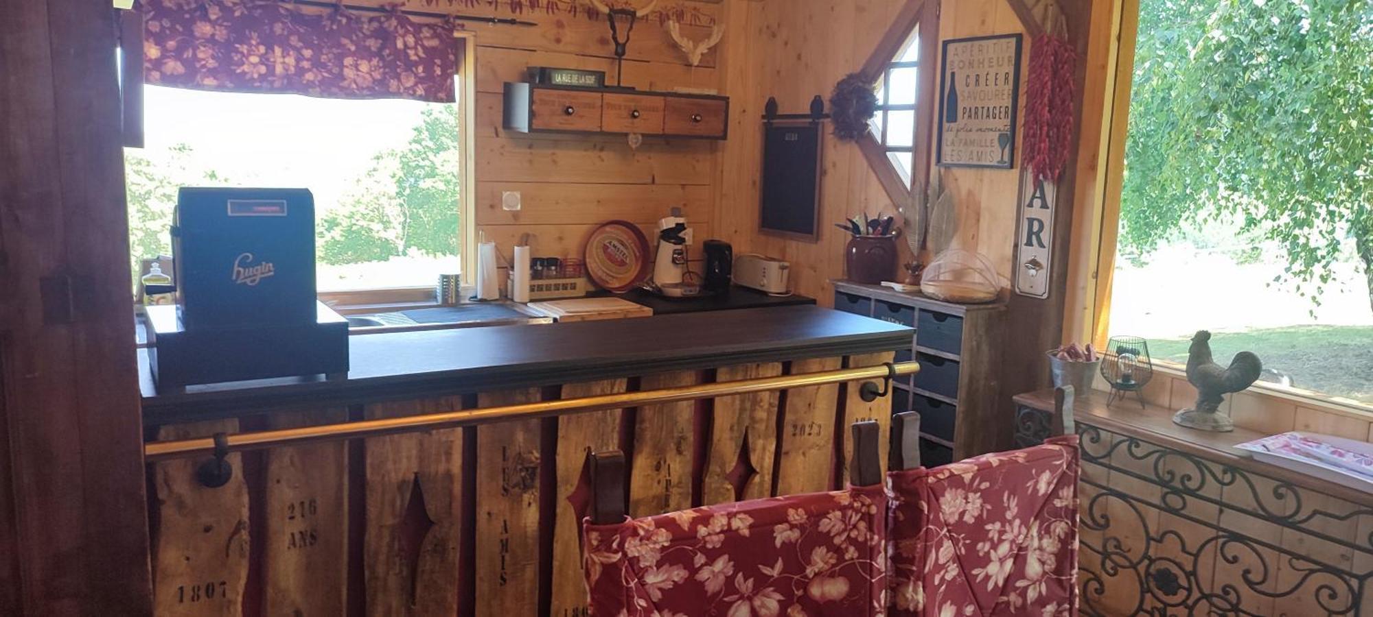 Domaine Le Lanis "Cabane De Pauline" 圣吉隆 外观 照片